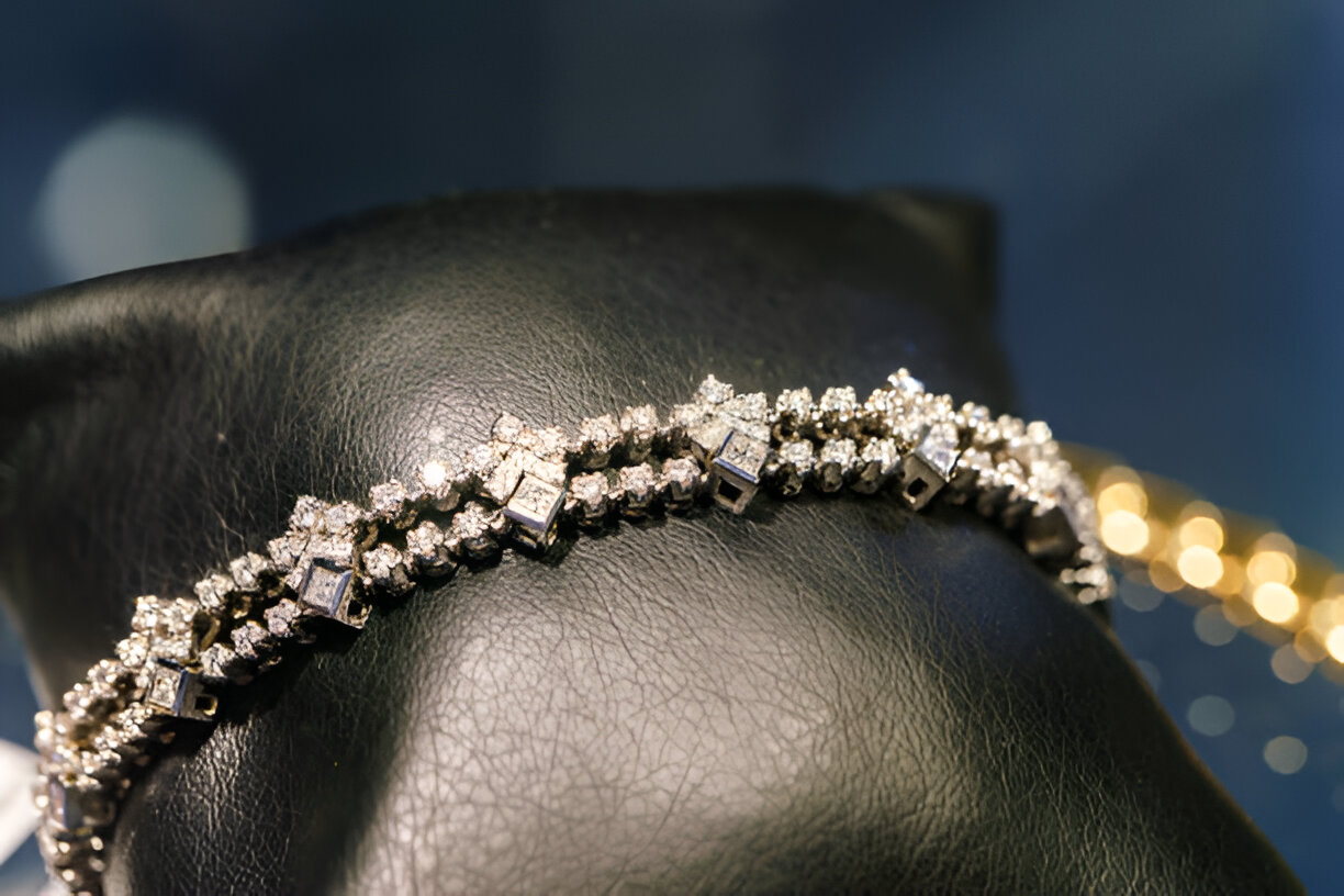 Anvar Luxury Gold & Diamonds|Diamonds
