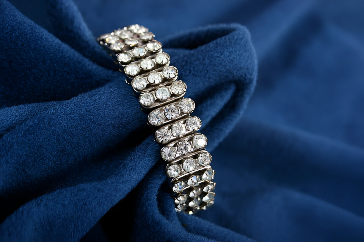 Anvar Luxury Gold & Diamonds|Diamonds