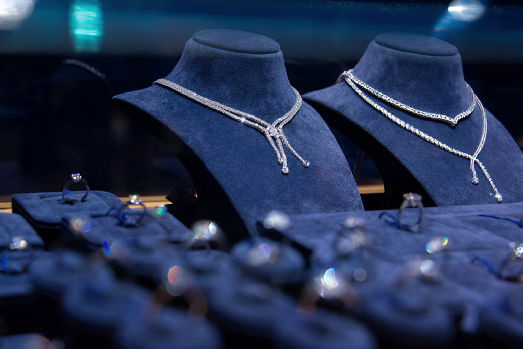 Anvar Luxury Gold & Diamonds|Diamonds
